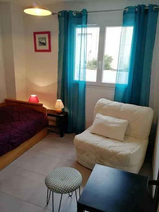 T3- Vue Mer - Plage 50 M Martigues Holiday home