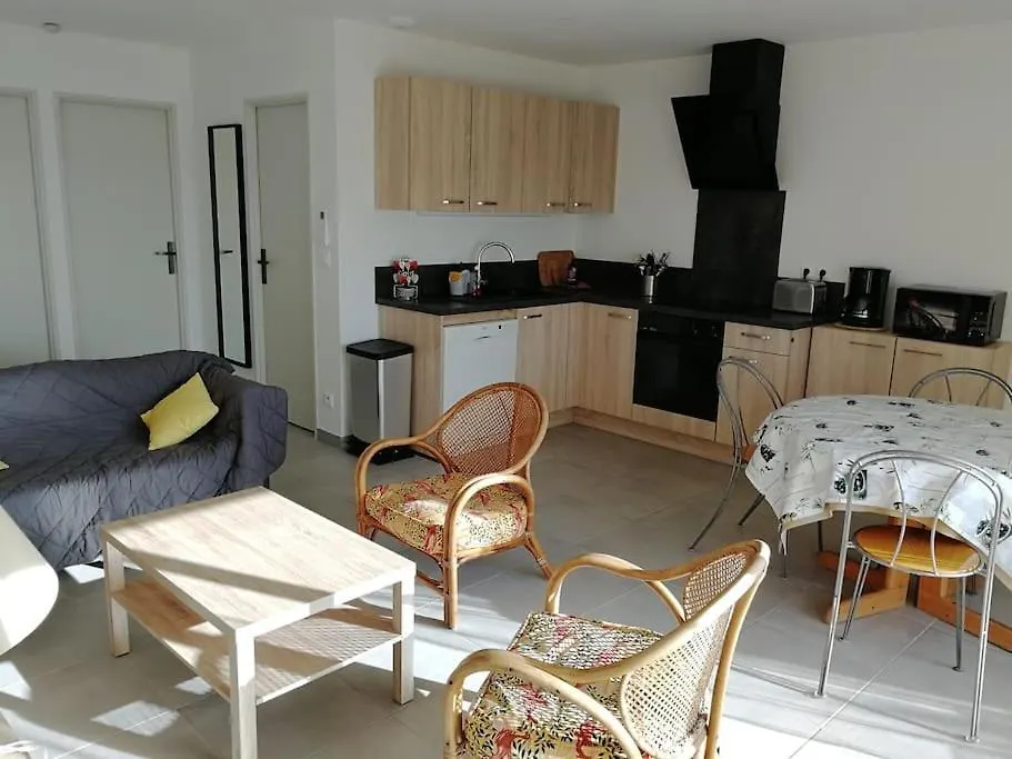 T3- Vue Mer - Plage 50 M Martigues Holiday home