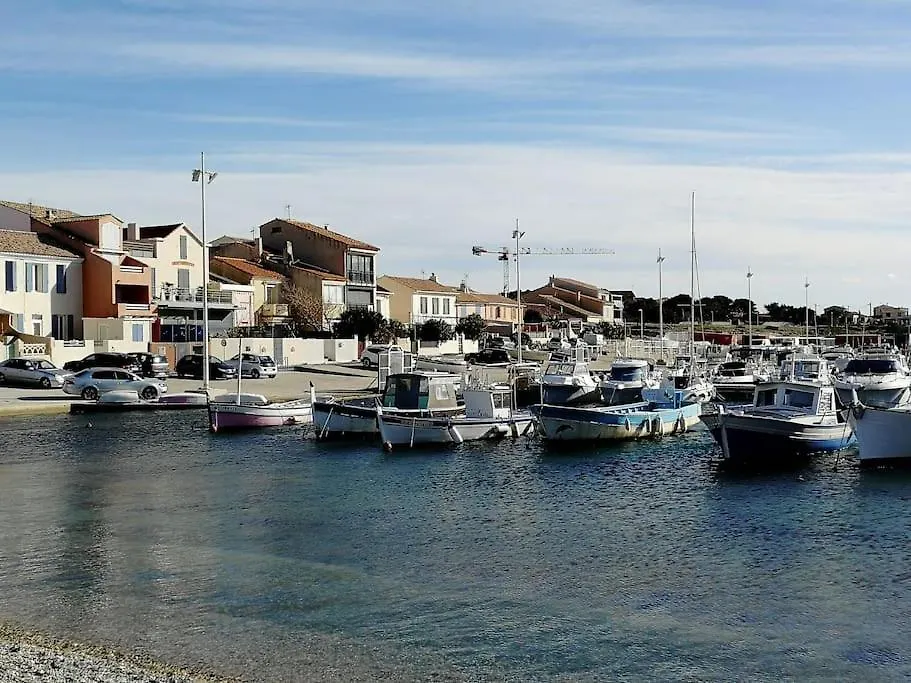 T3- Vue Mer - Plage 50 M Martigues 0*,