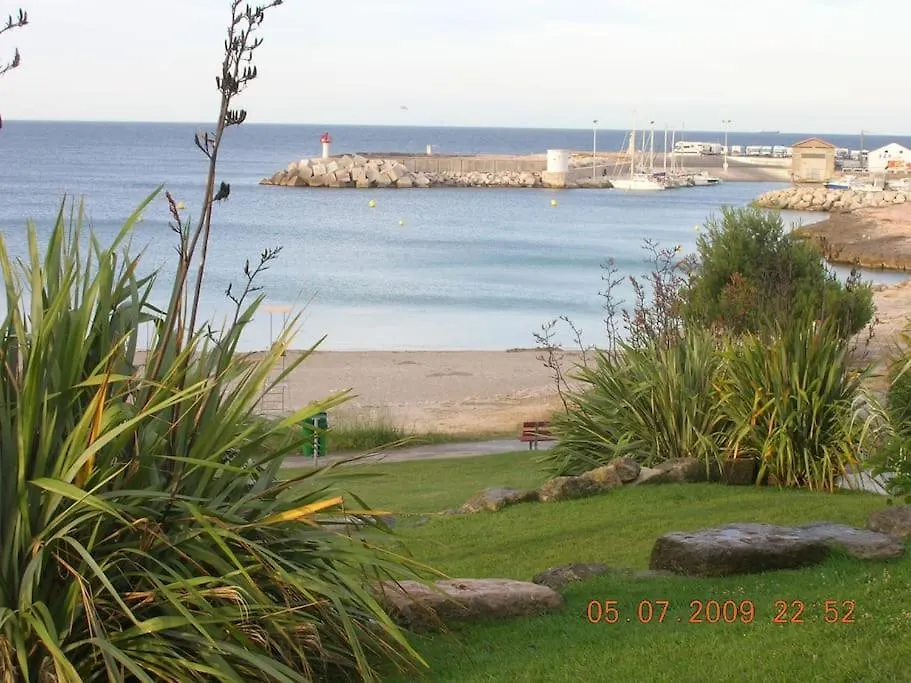 T3- Vue Mer - Plage 50 M Martigues Holiday home